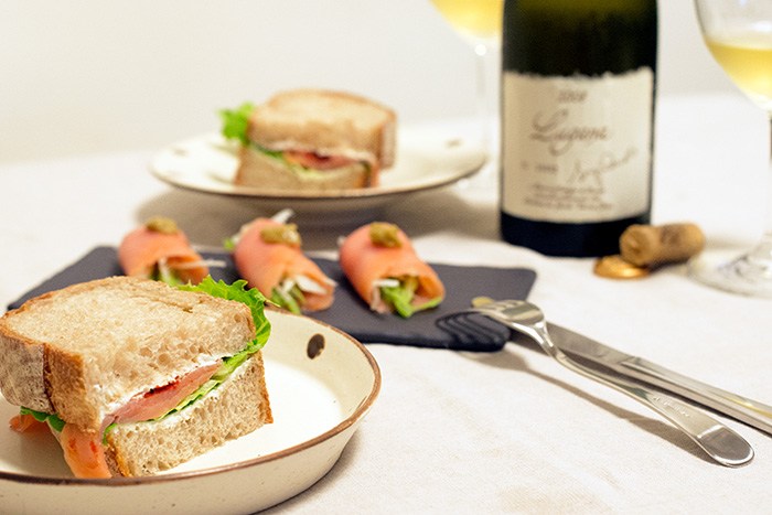 夏日消暑之無油煙三明治,與美麗湖邊來的義大利白酒