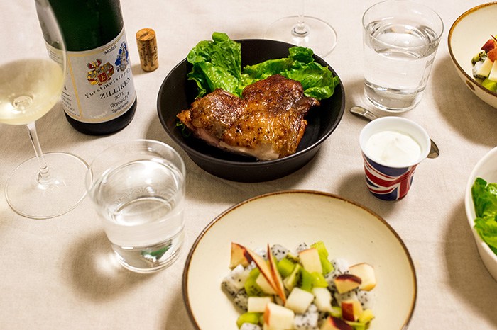 八月了，來吃辣的喝甜的：香煎辣味雞腿與德國麗絲玲