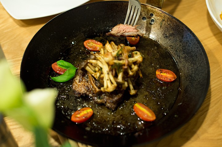 西班牙葡萄酒與伊比利豬的迷人相遇