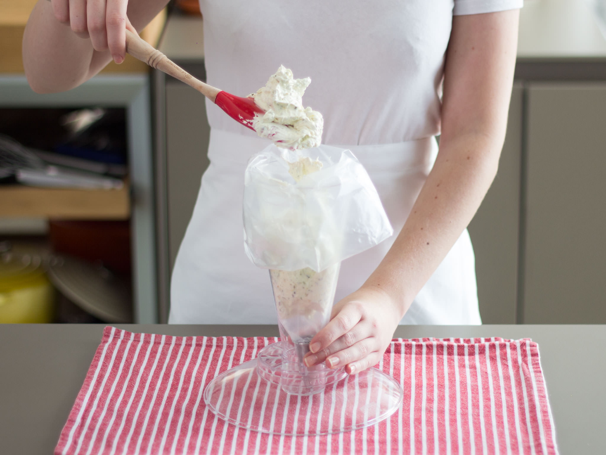 柠檬糖霜开心果马卡龙